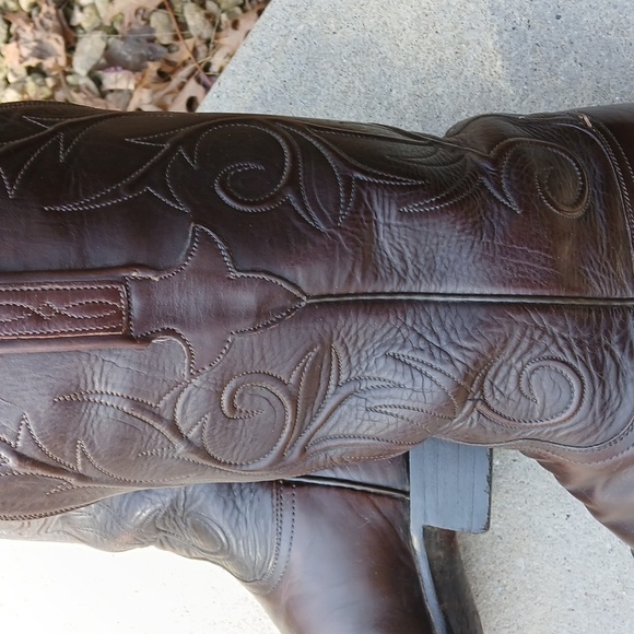 Lucchese Brown Heeled Boots - Picture 10 of 16